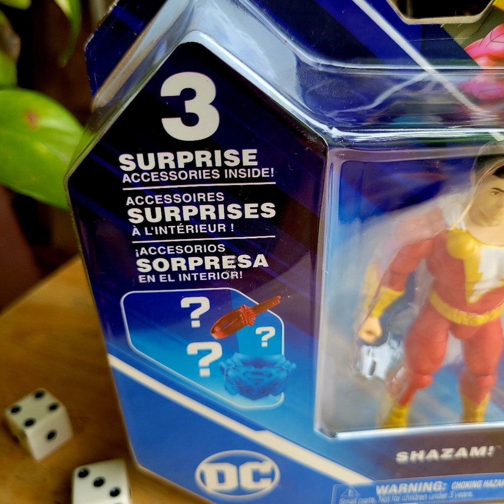SHAZAM Action Figure - Picture 7 of 8
